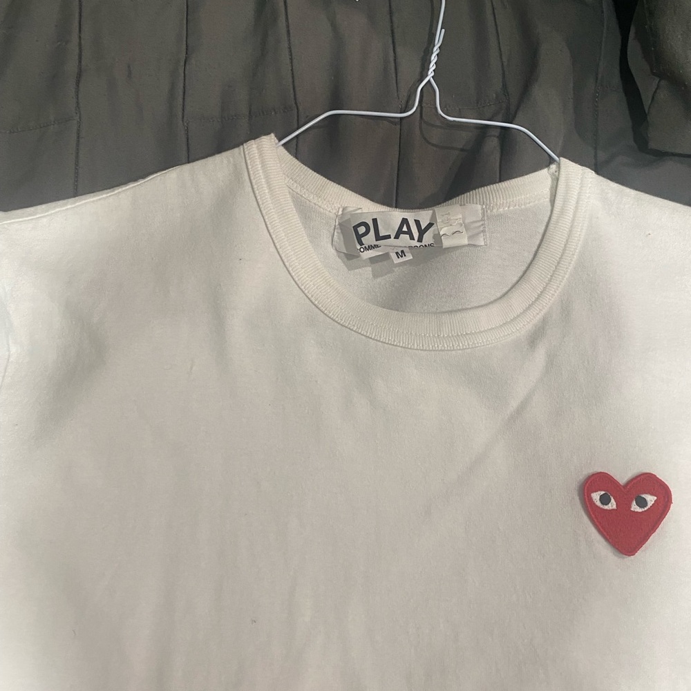 COMME DES GARÇONS